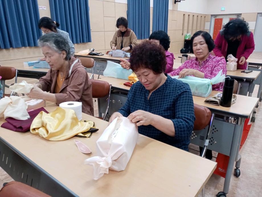 증평군농업기술센터 ‘효재와 함께하는 보자기와 전통문화 특별교육’ 성료