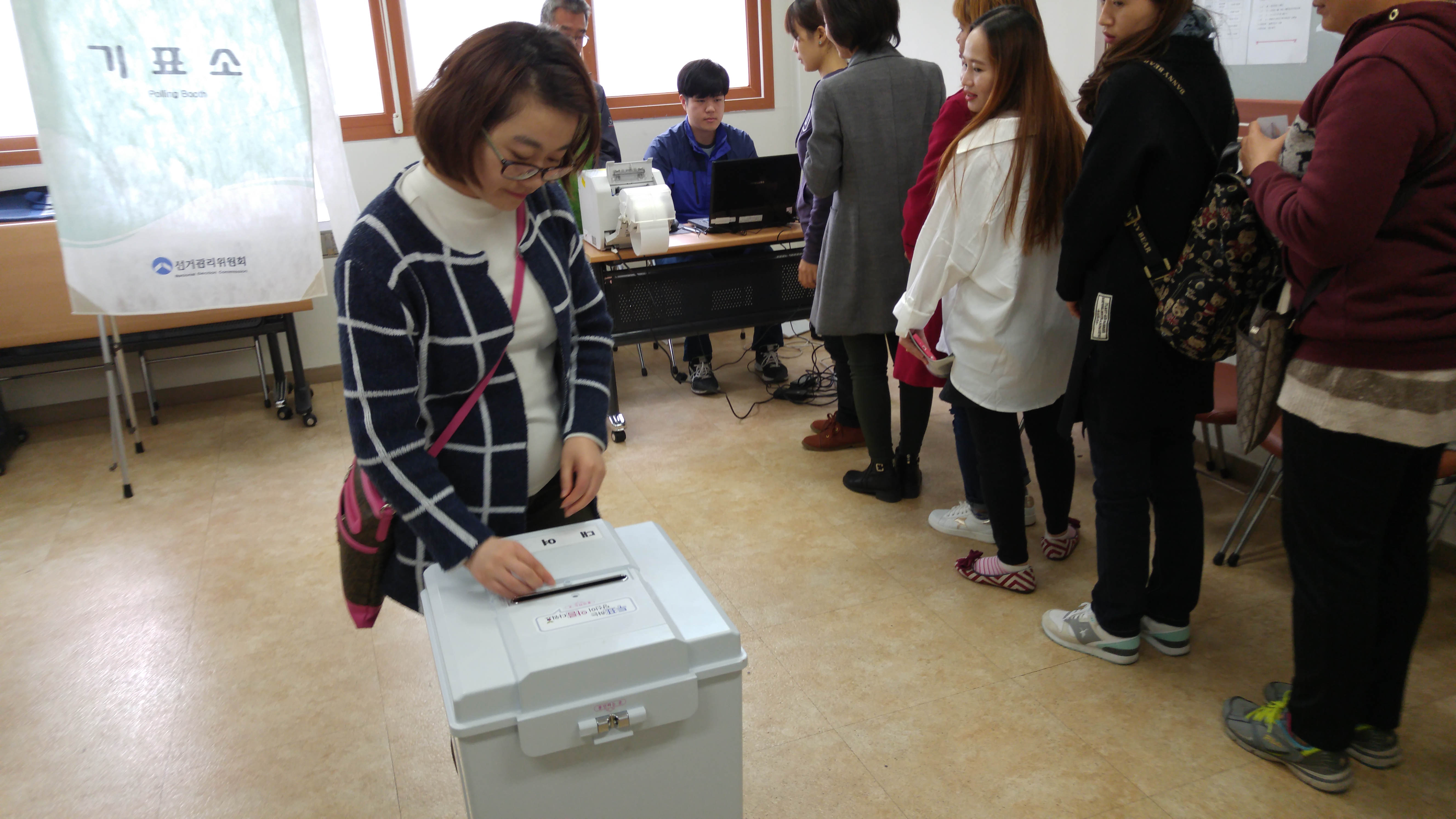 우리도 투표에 참여해요 결혼이민자들 사전선거체험교실 열려