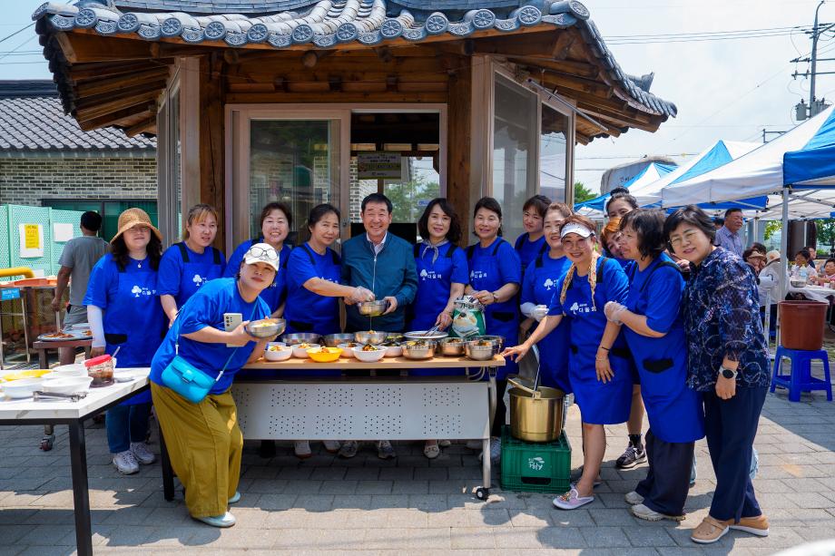 증평형 노인복지모델 시범마을, 일상생활 프로그램 ‘빛나는 황혼, 행복한 식사’ 운영