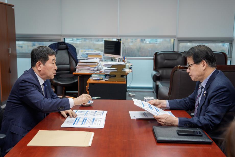 이재영 증평군수, 발로 뛰는 예산확보 ‘눈길’